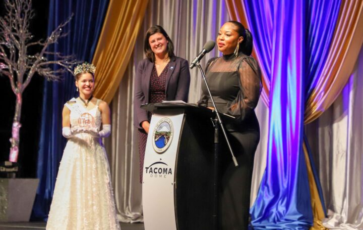 Awards ceremony with people at the podium