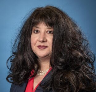Photo of Kari Louie